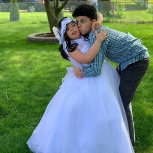 Meet your Posher, Edwin yovanni